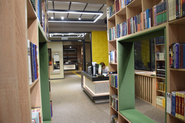 Public Library Branch №14