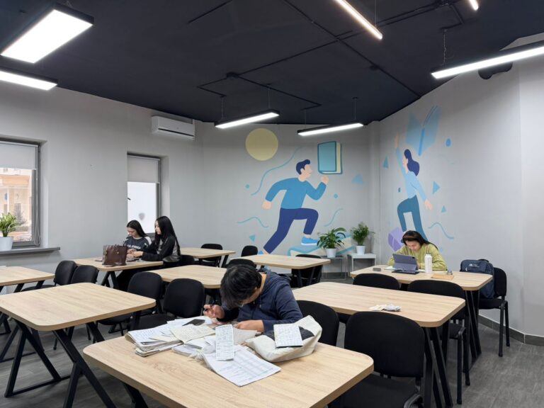 Branch of Almaty Libraries (247/7 Rozybakiyev St.)